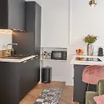 Nid Urbain - L'etoile Du Sud - Hyper Centre